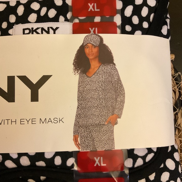 DKNY Sleep Jogger Set With Eye Mask 3 piece NWT XL - Picture 8 of 10